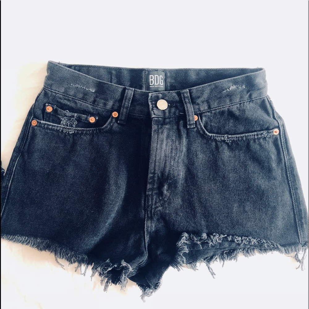 URBAN JEAN SHORTS